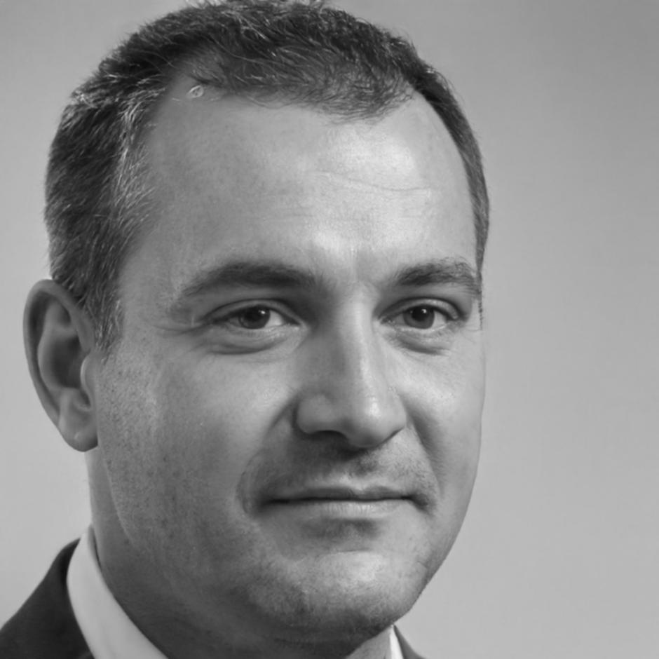 Dr. Marcus Hoffmann